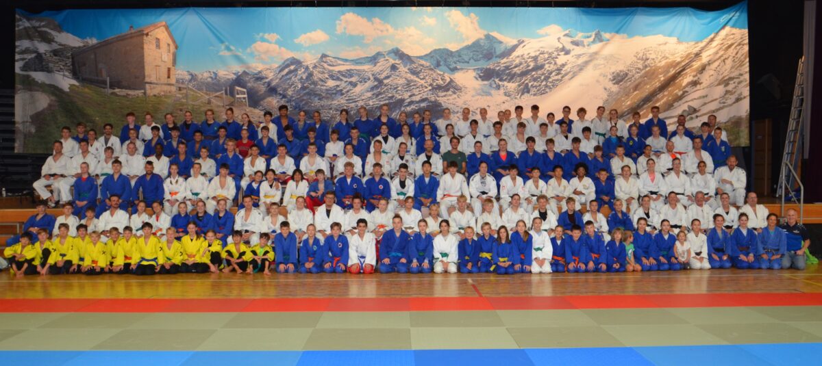 Die Teilnehmer des 20. internationalen Matreier Judosommercamps 2025